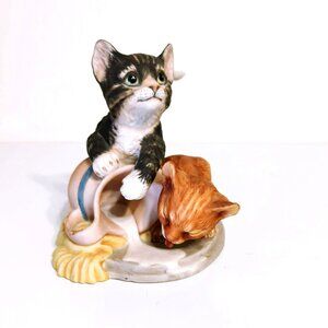Mischief By Heidi Fennell Hand-Painted Porcelain Cat Figurine 1986 Franklin Mint